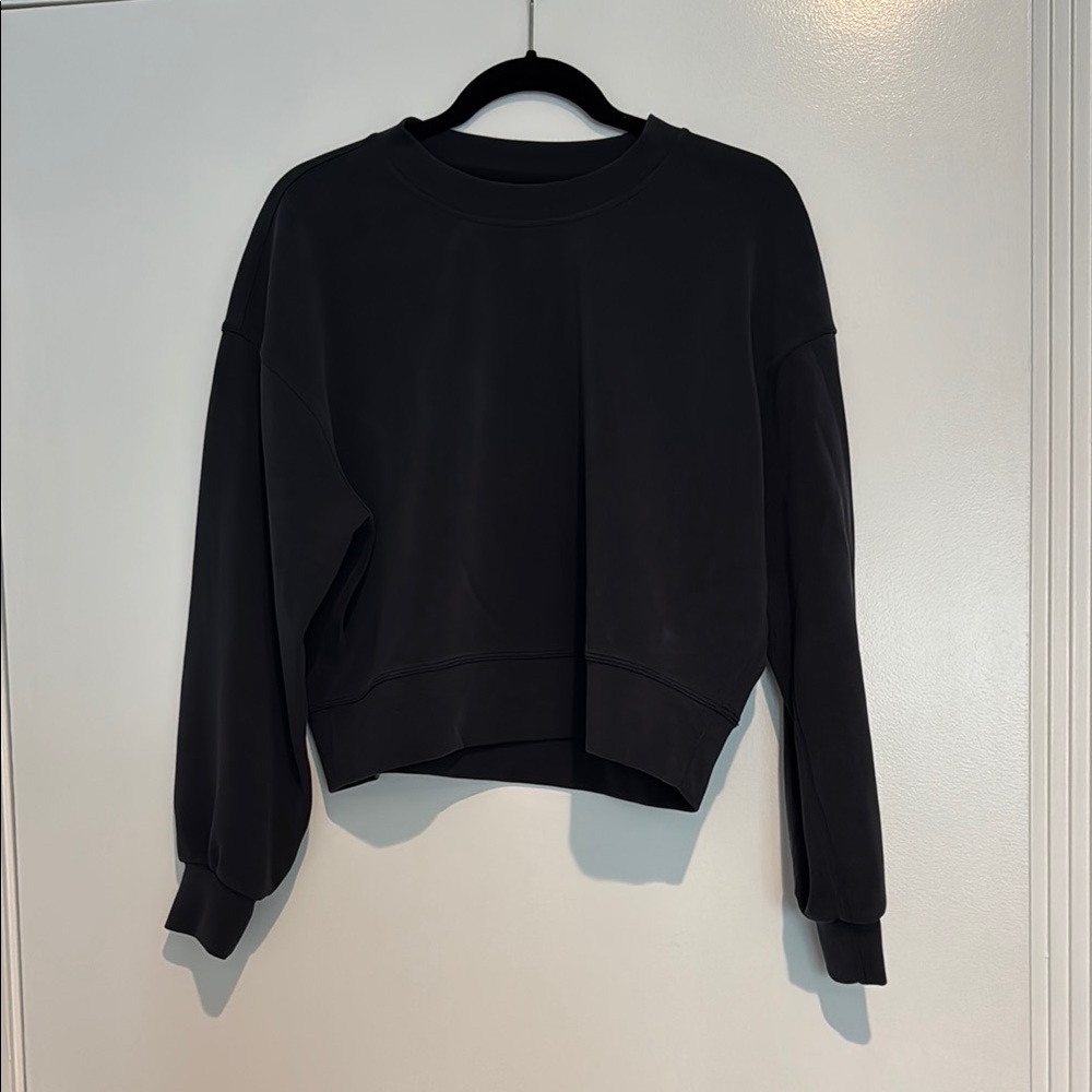 Lululemon Crop Crew